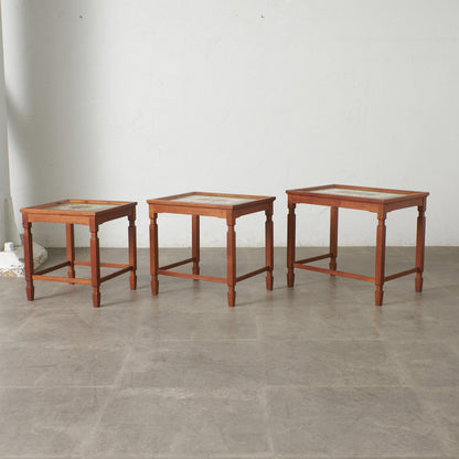 英国ヴィンテージ タイルトップ ネストコーヒーテーブル