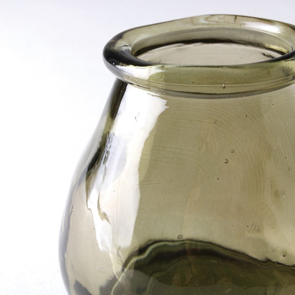 リサイクルガラス フラワーベース CERO ブラウン