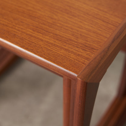 Quadrille ヴィンテージ ネストテーブル