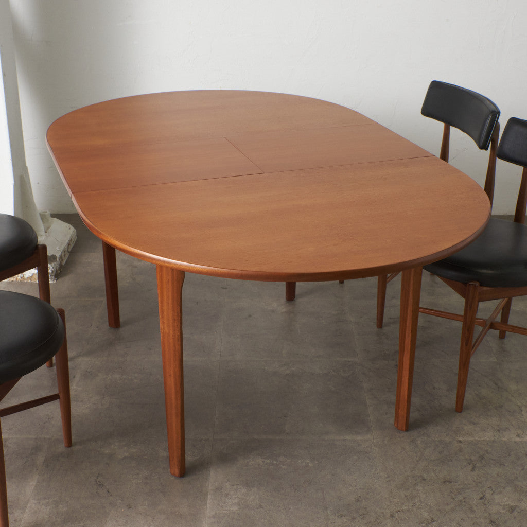 ヴィンテージ エクステンション オーバルダイニングテーブル