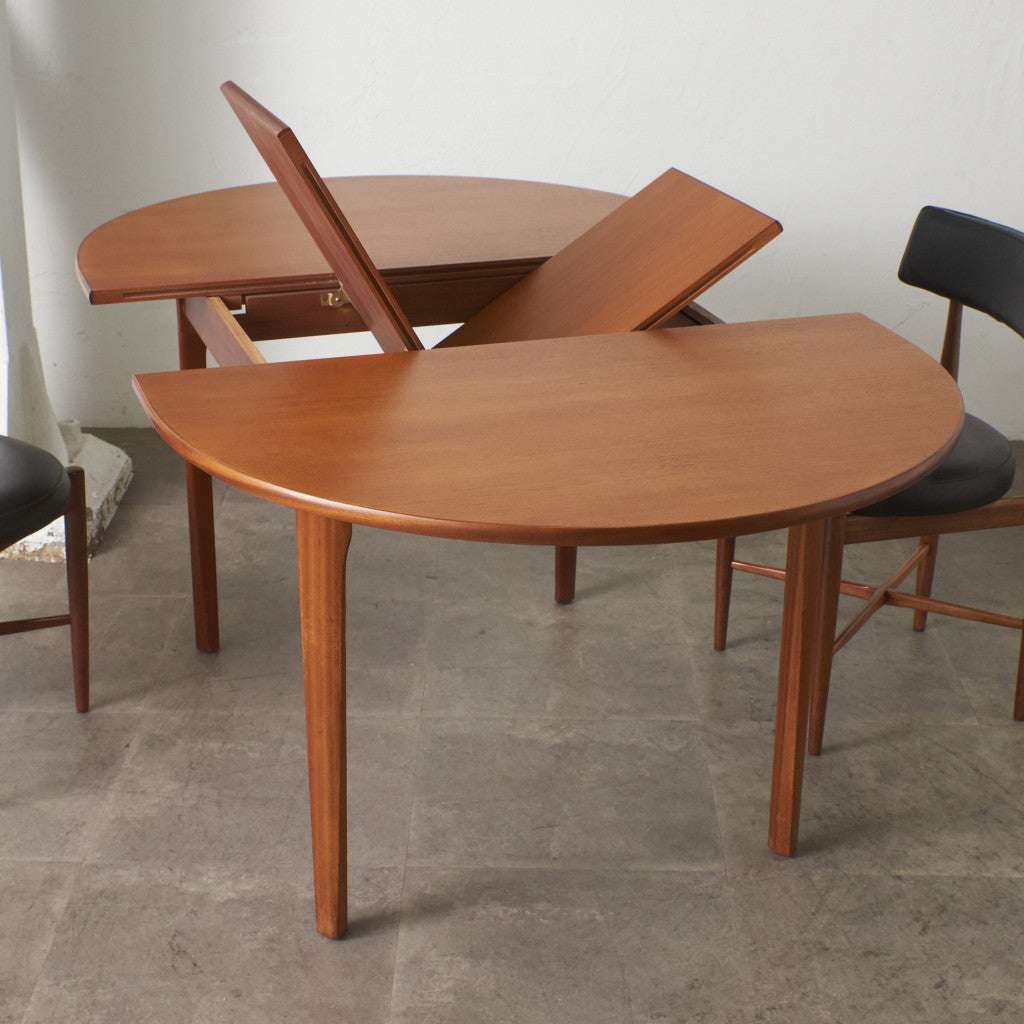 ヴィンテージ エクステンション オーバルダイニングテーブル