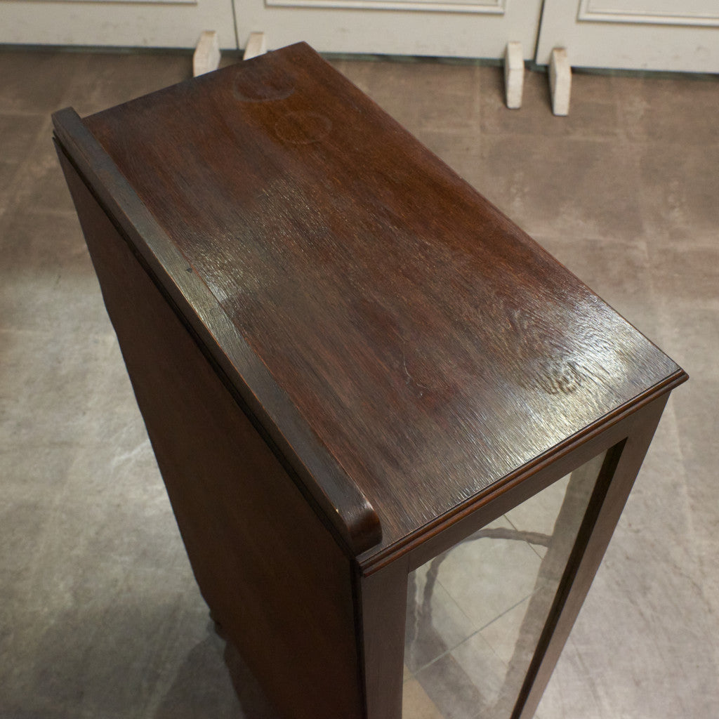 英国アンティーク ガラスキャビネット