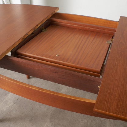 ヴィンテージ エクステンション オーバルダイニングテーブル