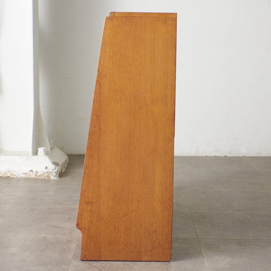 Brandon ガラスキャビネット