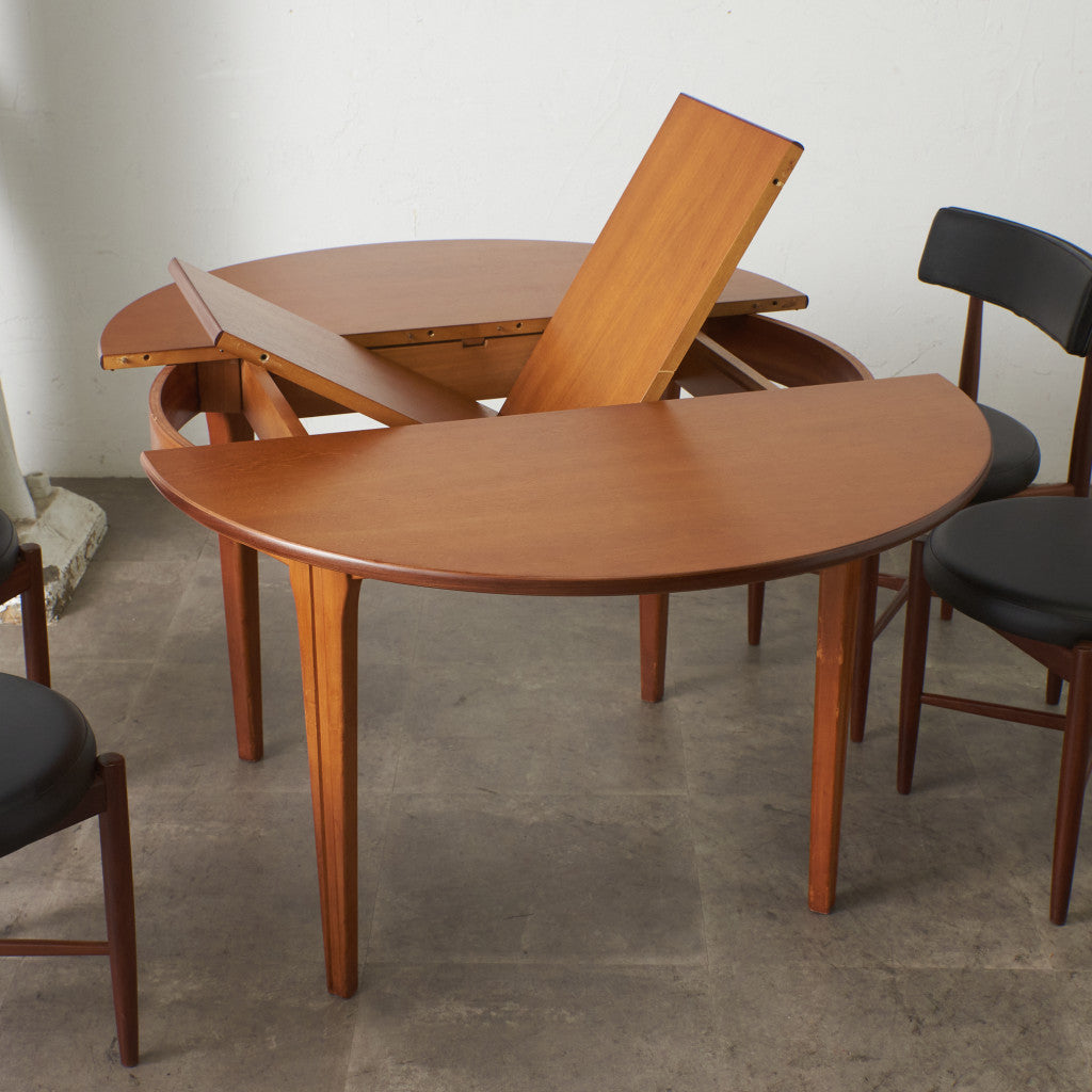 英国ヴィンテージ ラウンドダイニングテーブル