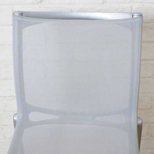 HIGH FRAME スタッキングチェア