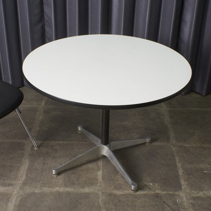 イームズ コントラクトベース ラウンドテーブル