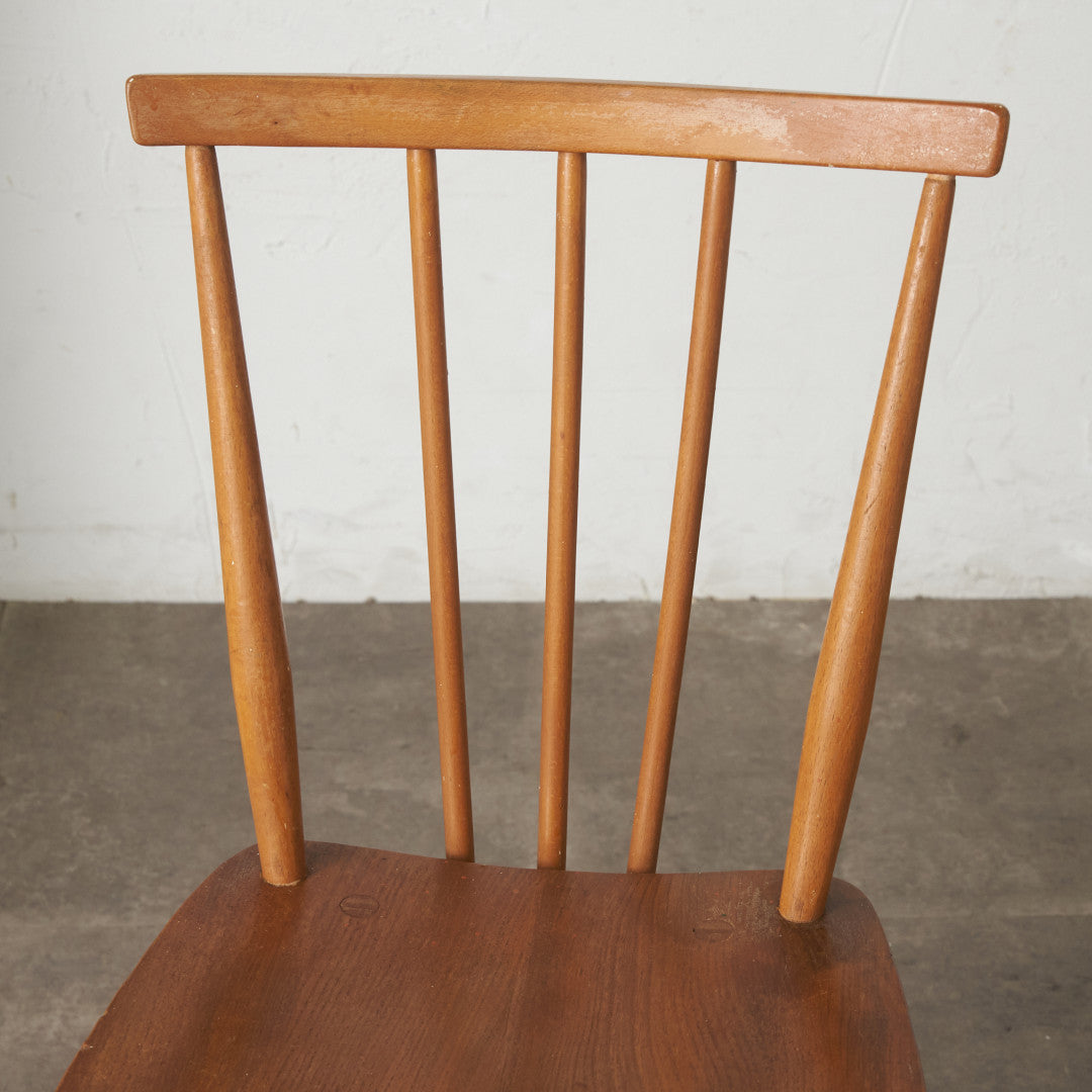 スティックバックチェア