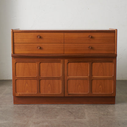 十字扉 ヴィンテージ サイドボード