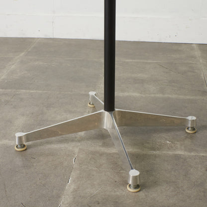 イームズ コントラクトベース テーブル