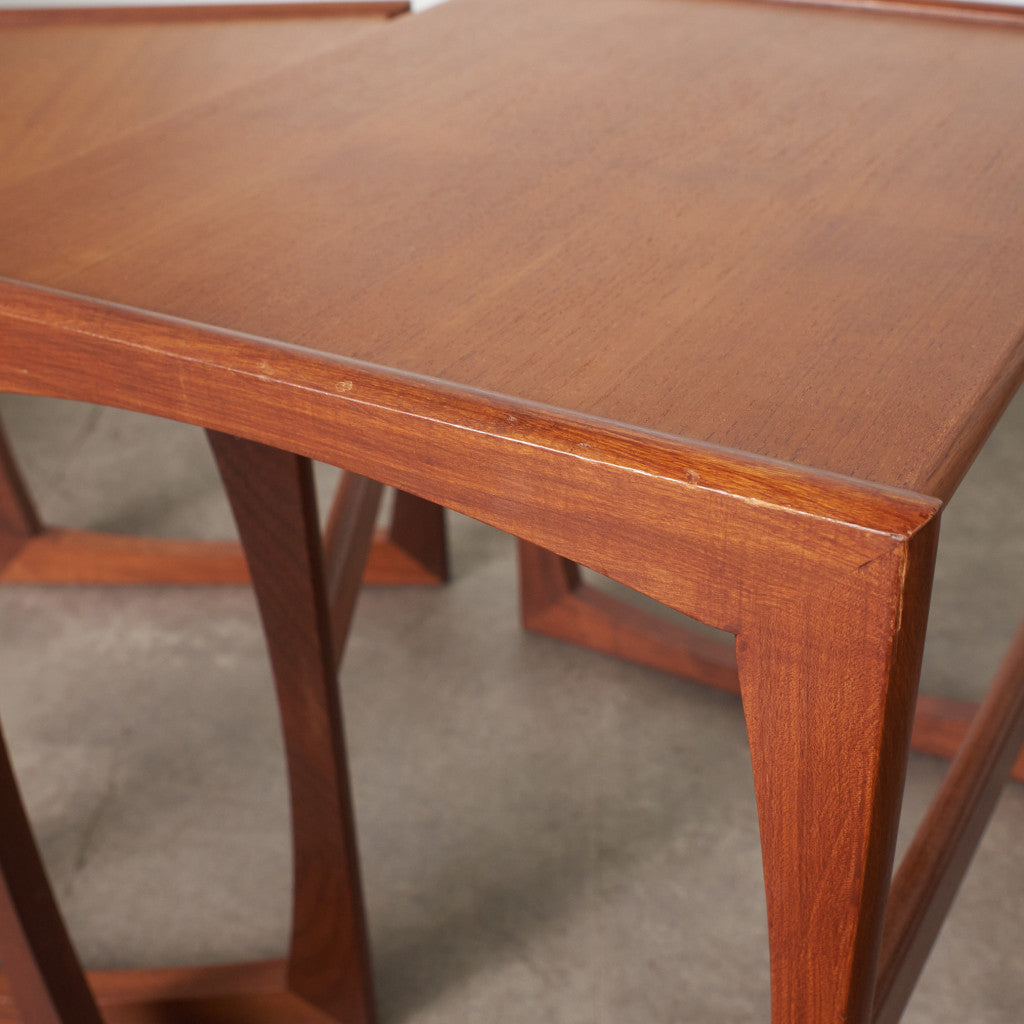 Quadrille ヴィンテージ ネストテーブル