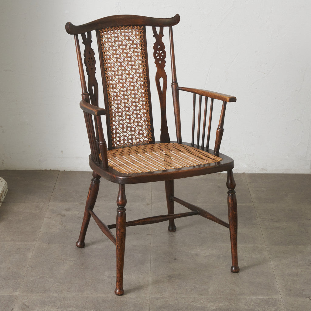 西洋クラシック 籐張り アームチェア / ジャンク品