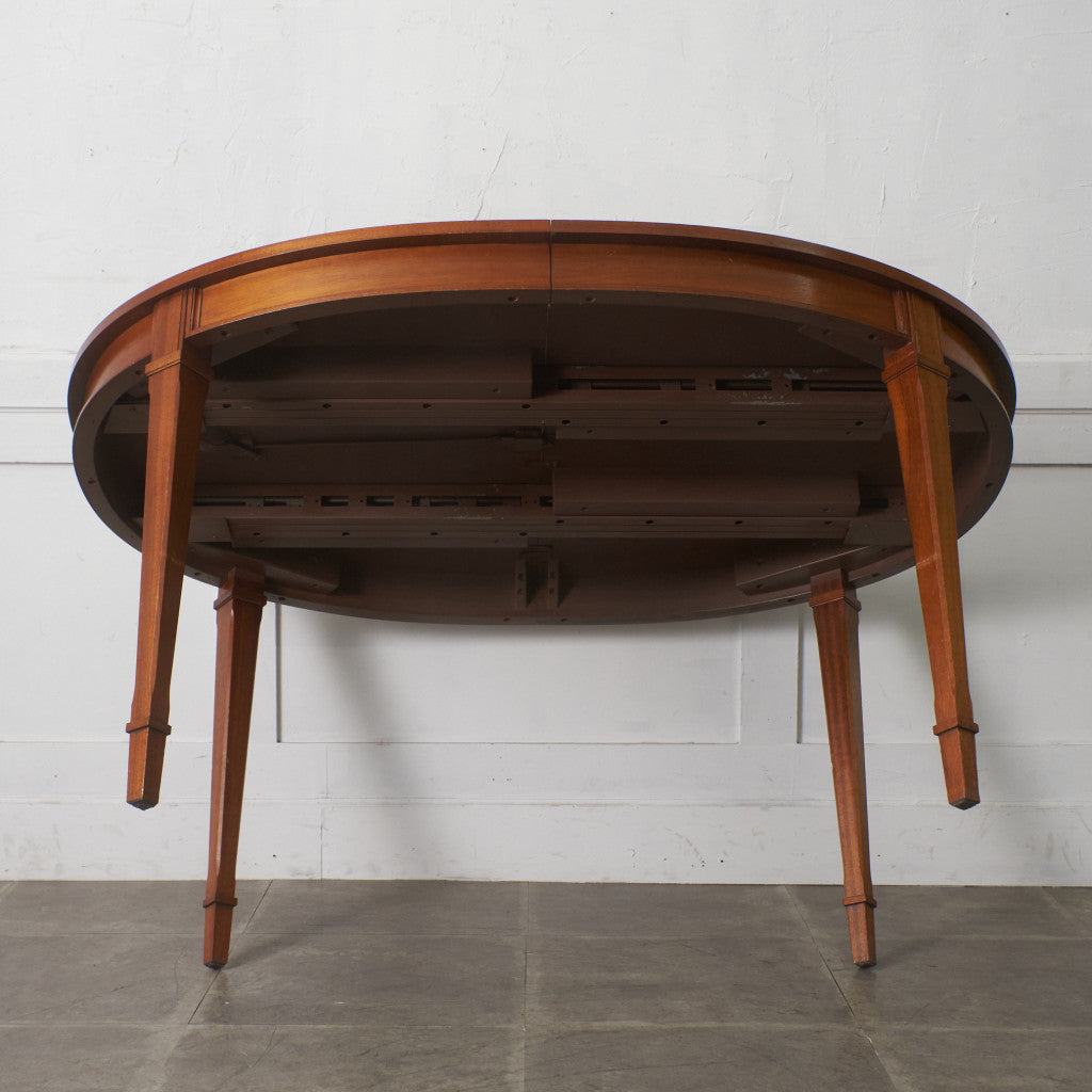 TRIUNE 伸長式 ダイニングテーブル