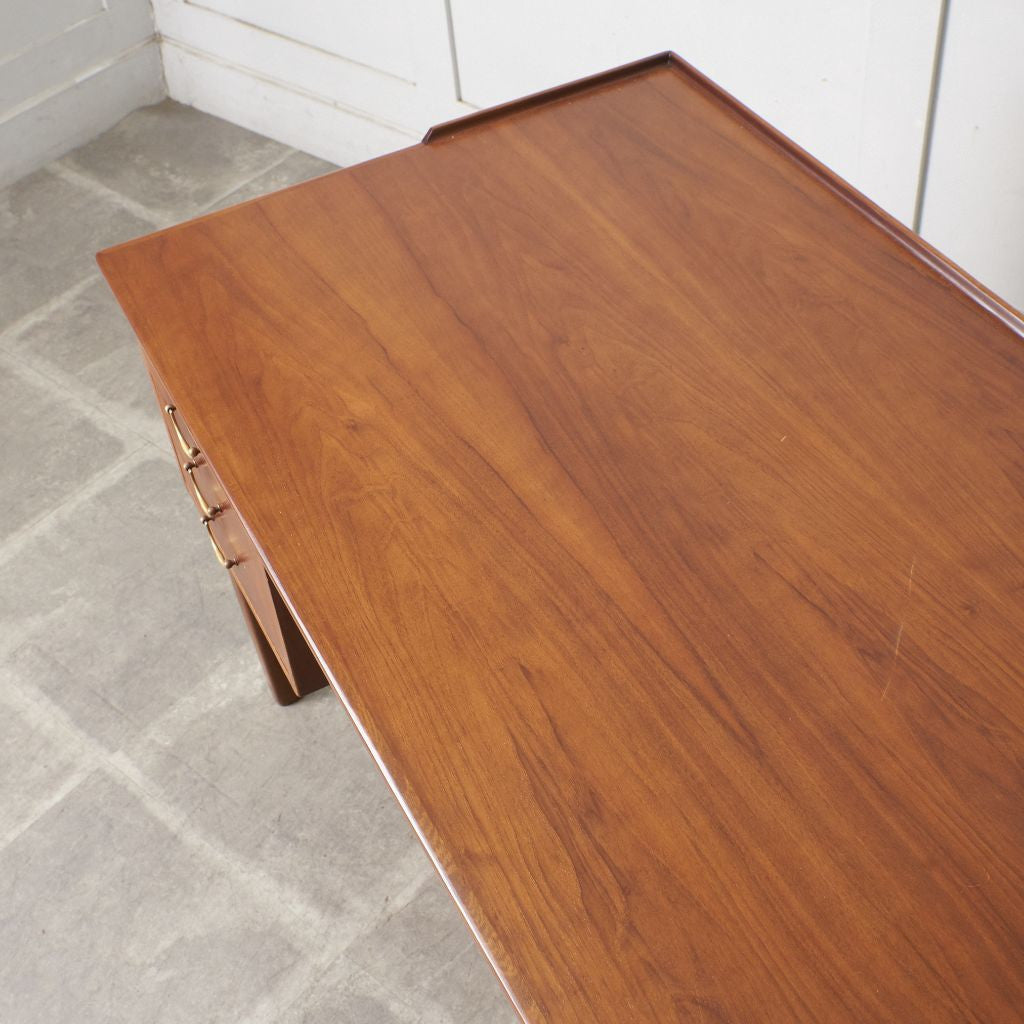 デンマーク製ヴィンテージ 両袖デスク