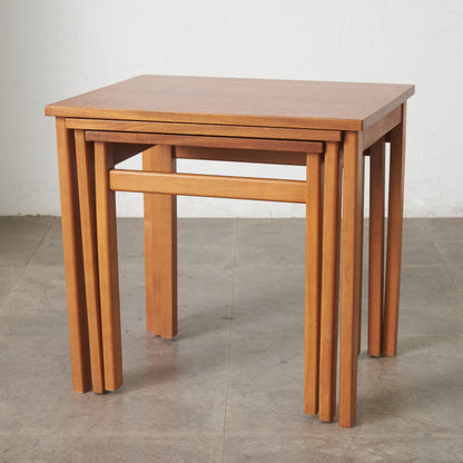 英国ヴィンテージ ネストテーブル