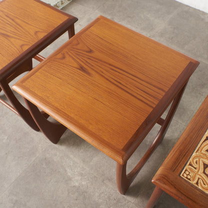 Astro セラミックタイルトップ ネストテーブル (3552D)