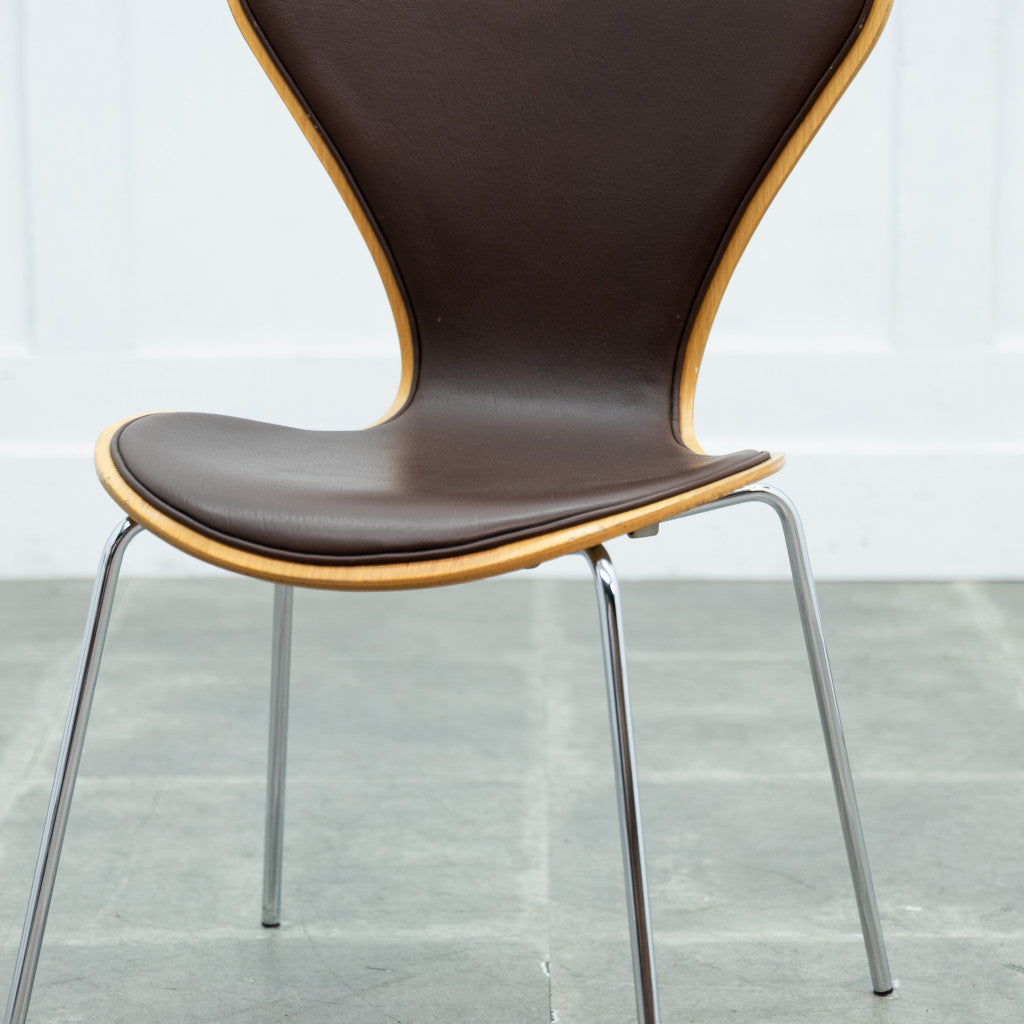 セブンチェア / フロントパディング