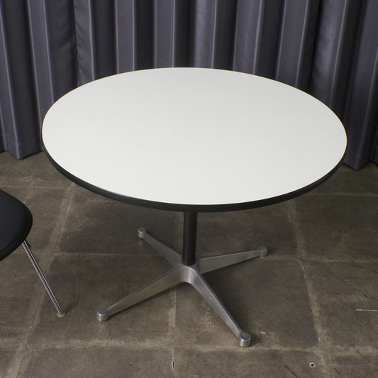 イームズ コントラクトベース ラウンドテーブル