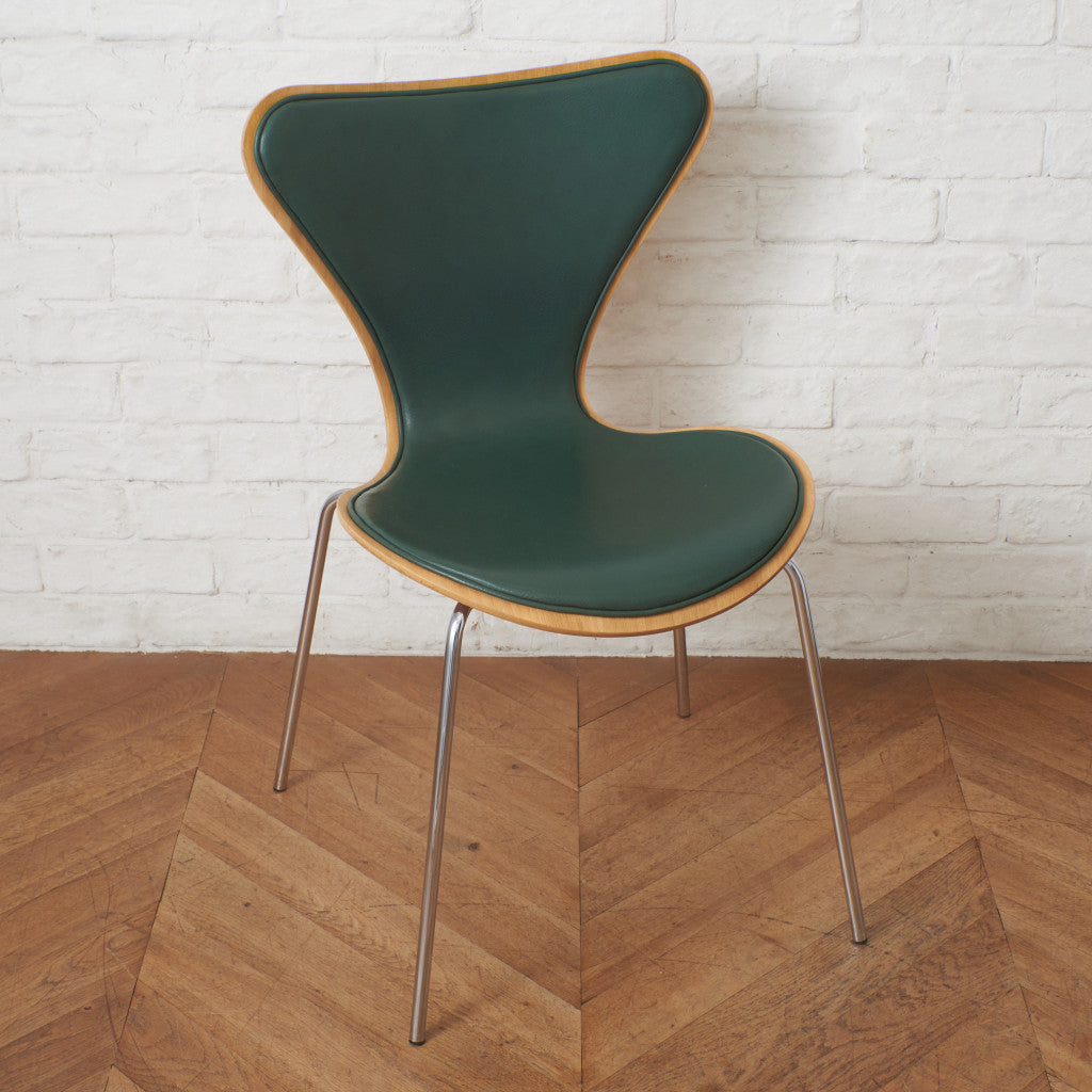 セブンチェア / フロントパディング