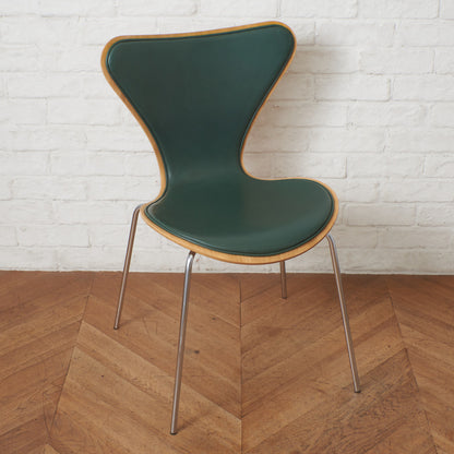 セブンチェア / フロントパディング