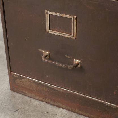 4段 メタルキャビネット