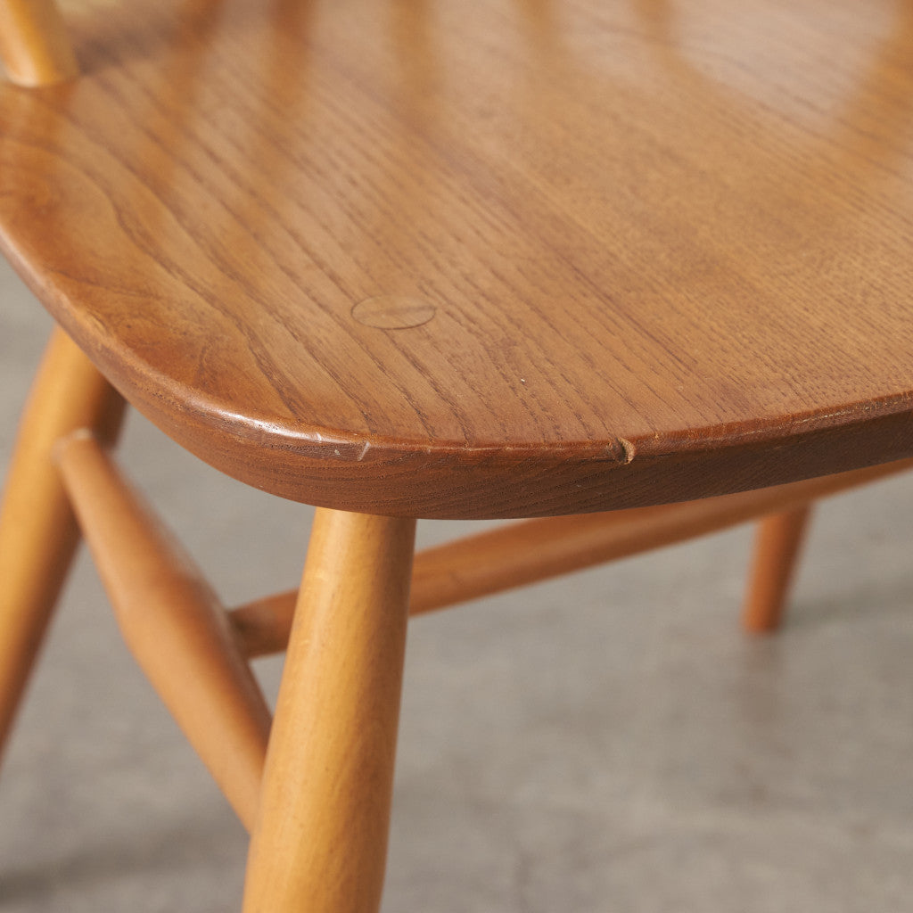 ウィンザー ドレッシングチェア (414)｜アーコール ERCOL｜ルシアン