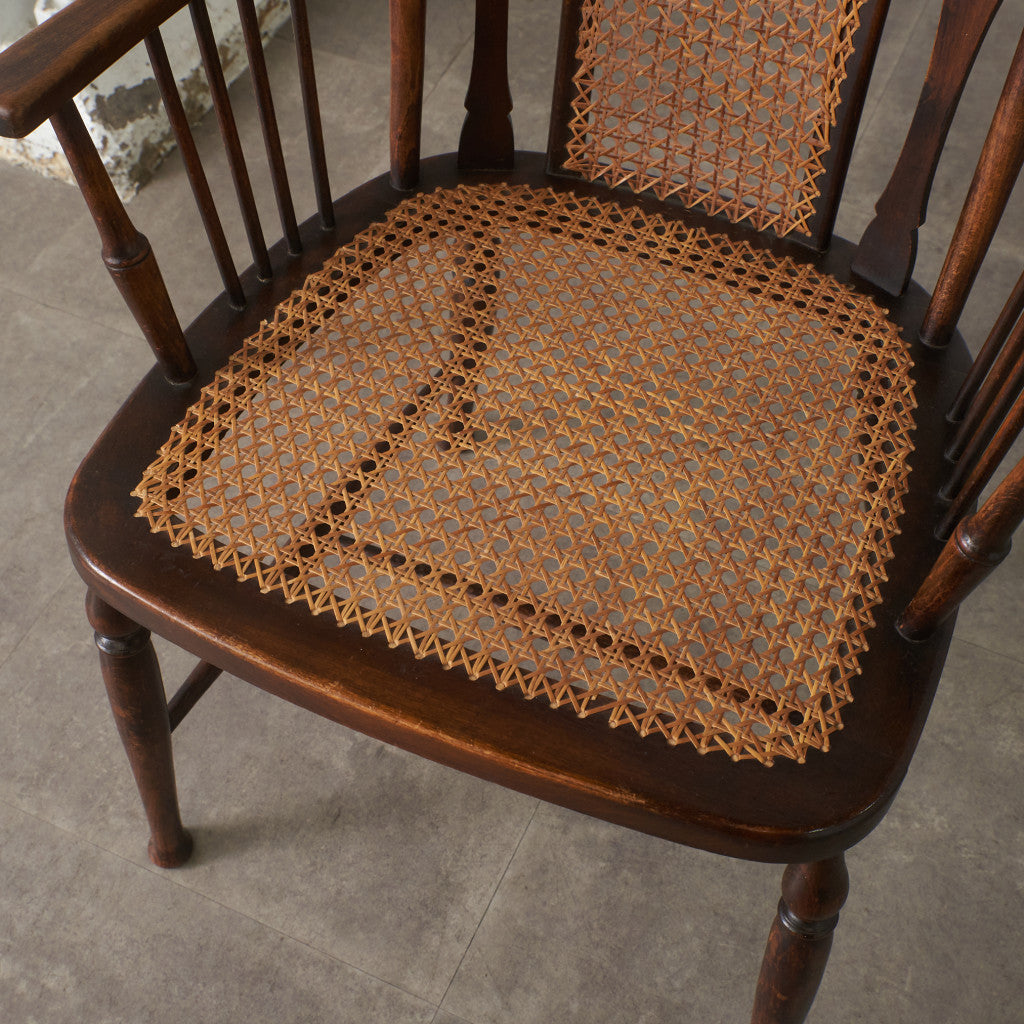 西洋クラシック 籐張り アームチェア / ジャンク品