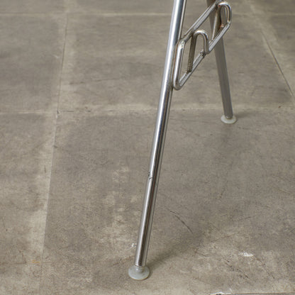 サイドシェルチェア スタッキングベース