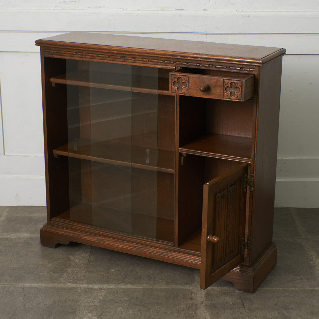 Old Charm ナローキャビネット