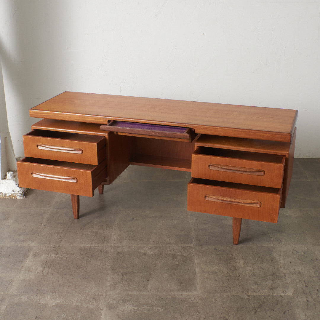 アンティーク家具・ビンテージ家具・北欧家具の通販なら【 公式