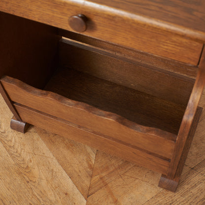 英国クラシック マガジンラック付きサイドテーブル