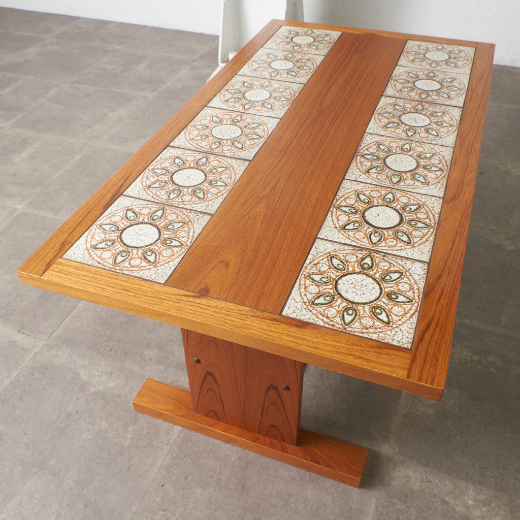 ヴィンテージ タイルトップ コーヒーテーブル