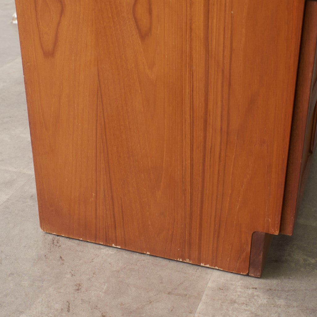 十字扉 ヴィンテージ キャビネット