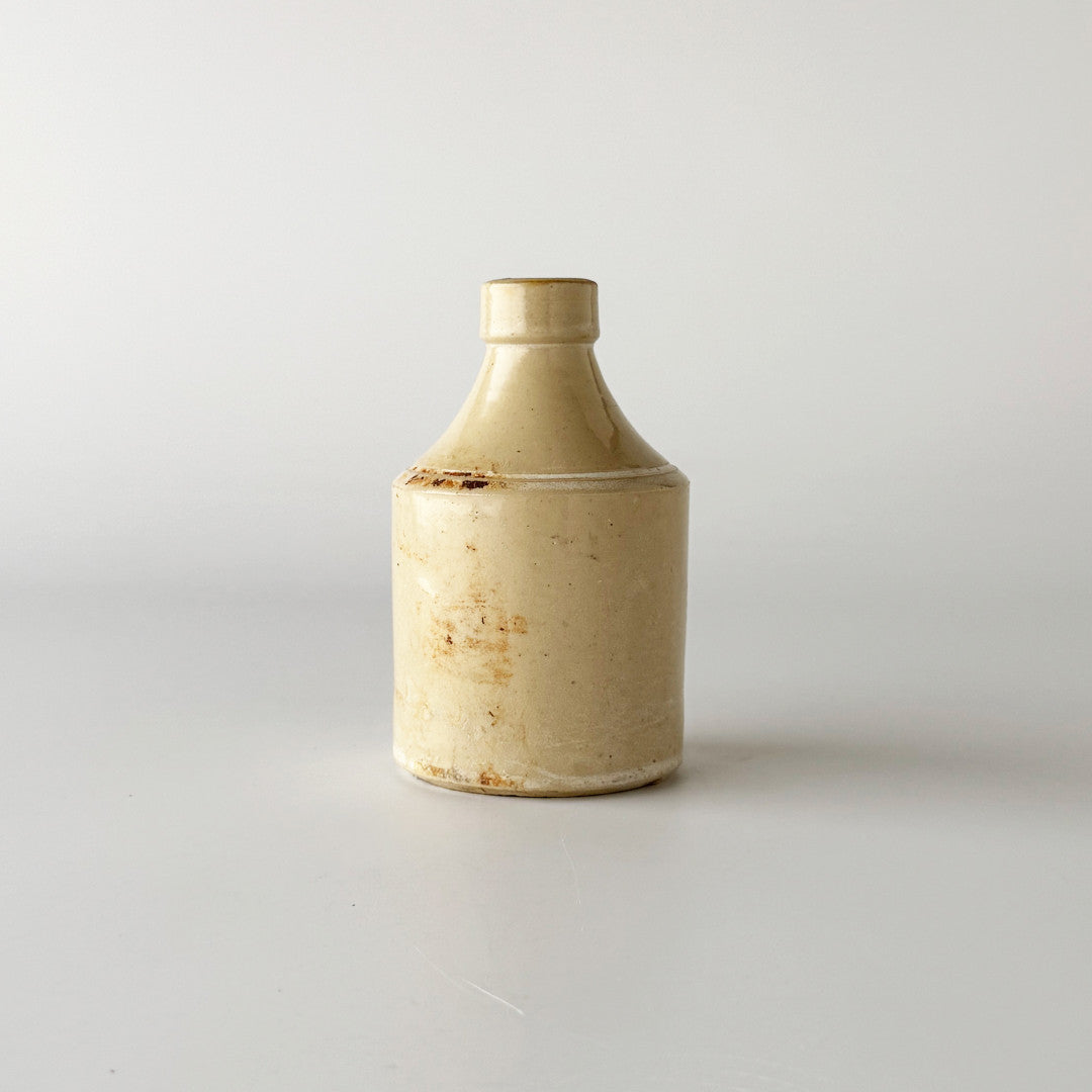 英国アンティーク ボトル