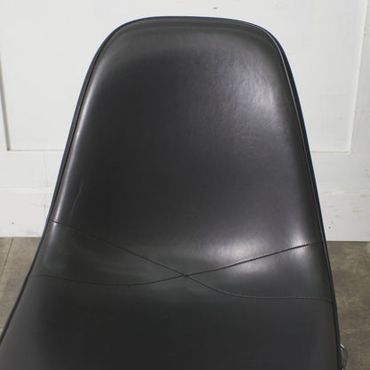 サイドシェルチェア スタッキングベース