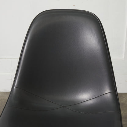 サイドシェルチェア スタッキングベース