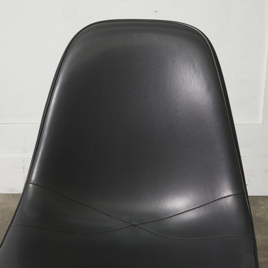 サイドシェルチェア スタッキングベース