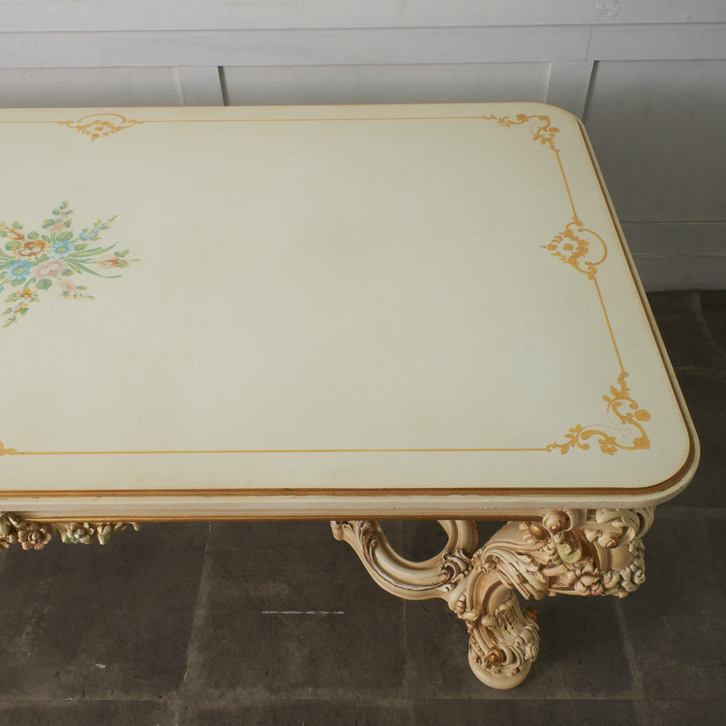 ダイニングテーブル