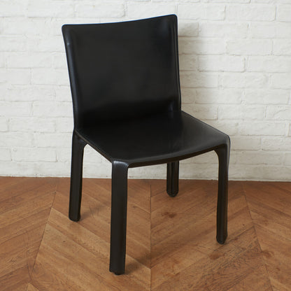 412 CAB アームレスチェア