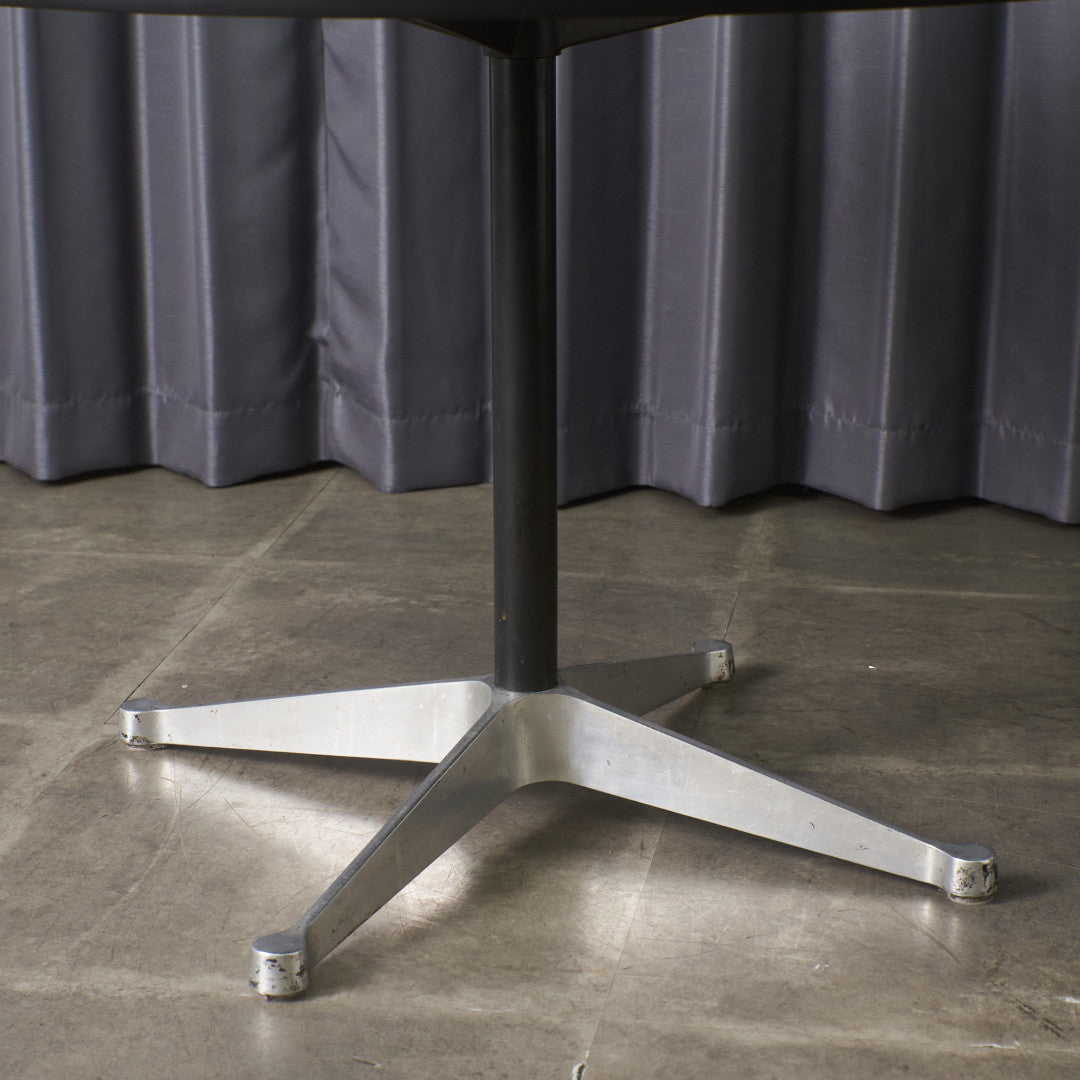 イームズ コントラクトベース ラウンドテーブル