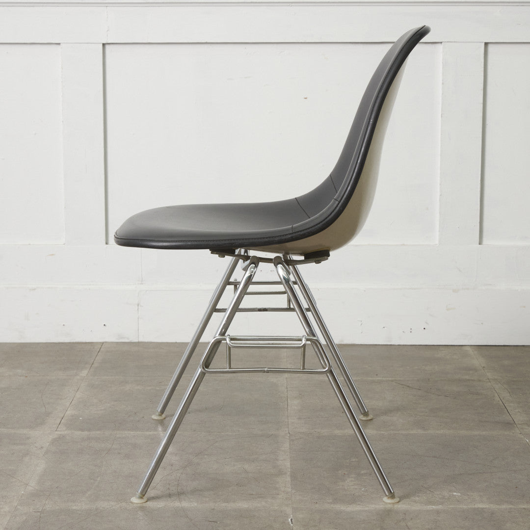 サイドシェルチェア スタッキングベース｜ハーマンミラー Herman