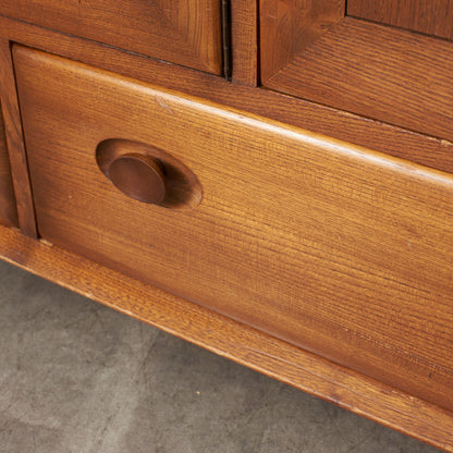 ウィンザー サイドボード