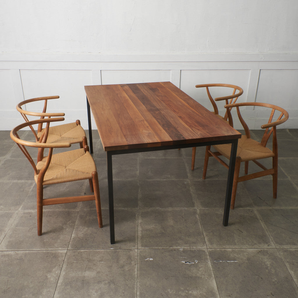 インダストリアルスタイル ダイニングテーブル