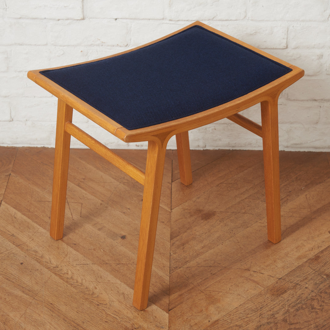 【天童木工】 スツール　T-5576NA-ST　 価格¥63,250円 スツール / T-5576NA-ST – rocca rocca