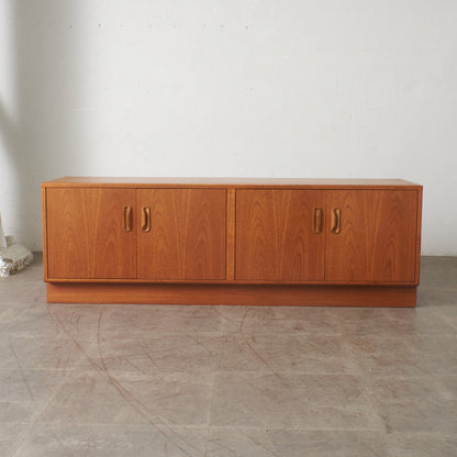 Fresco ヴィンテージ サイドボード