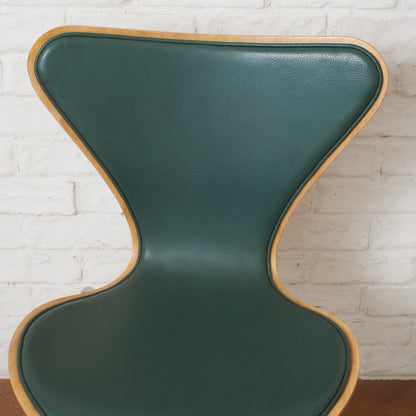 セブンチェア / フロントパディング