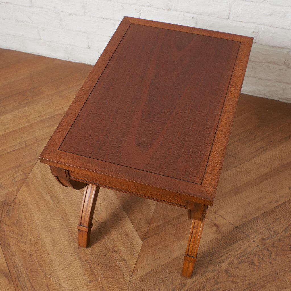 TRIUNE サイドテーブル