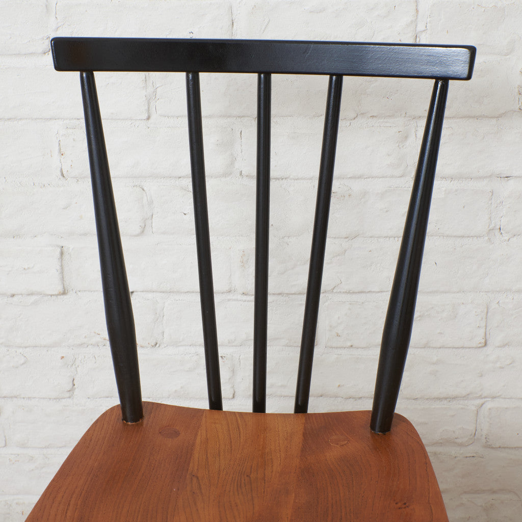 スティックバックチェア / リペイント品