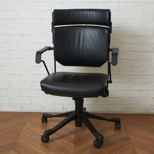 33 本革ワークチェア