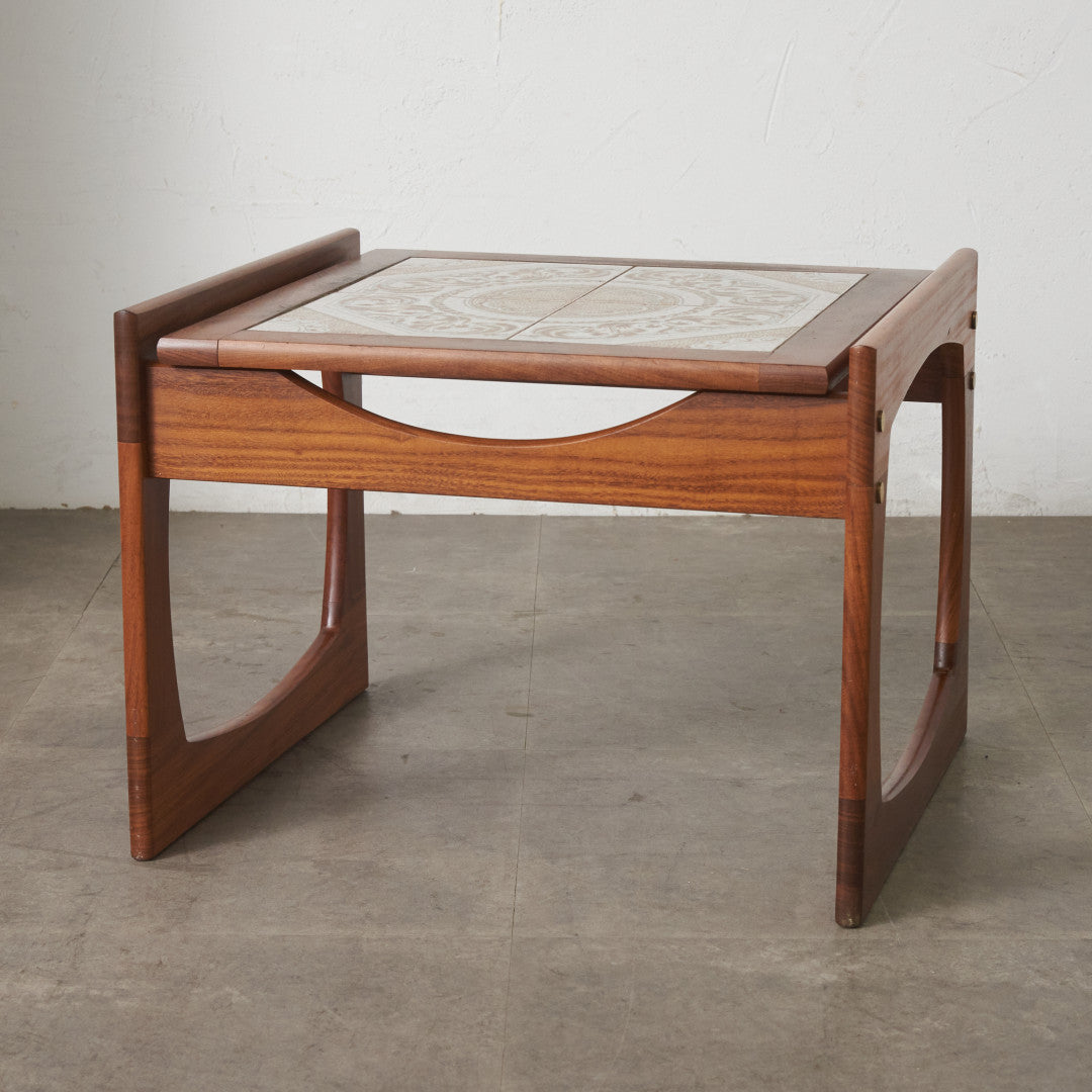 ヴィンテージ タイルトップ コーヒーテーブル – rocca rocca